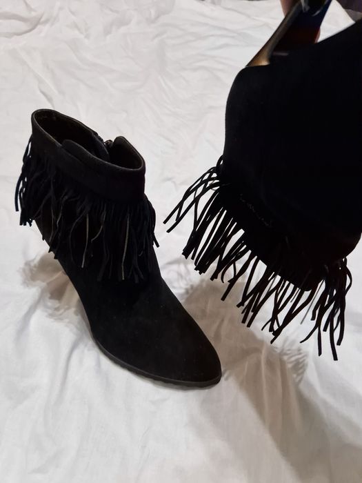 Ботильоны Pierre Cardin с лапшой 100% замша