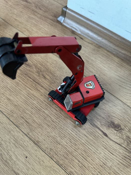 Старо детско метално багерче