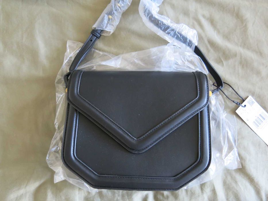 Дамска чанта през рамо Mango Envy, черен цвят