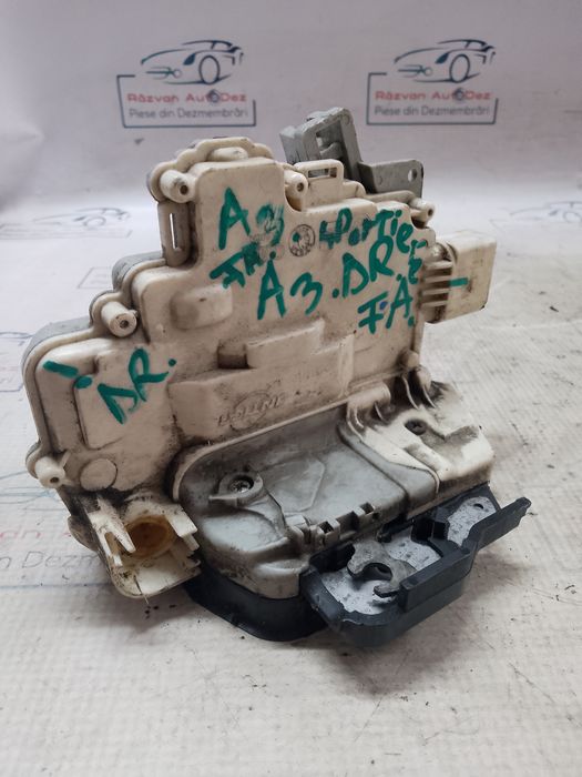 broasca dreapta fata audi a3 2008