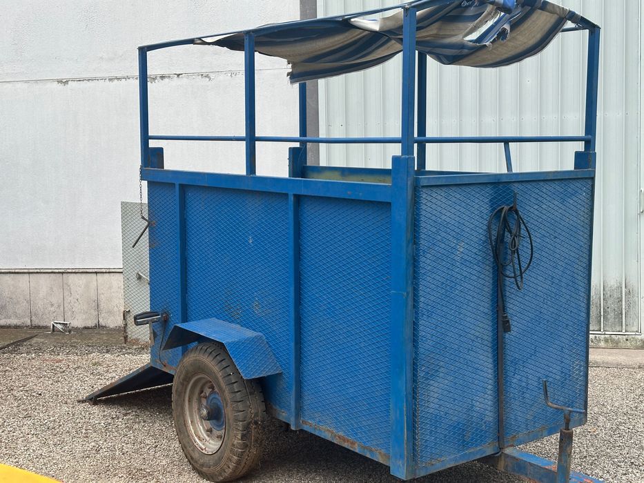 Remorca transport  animale