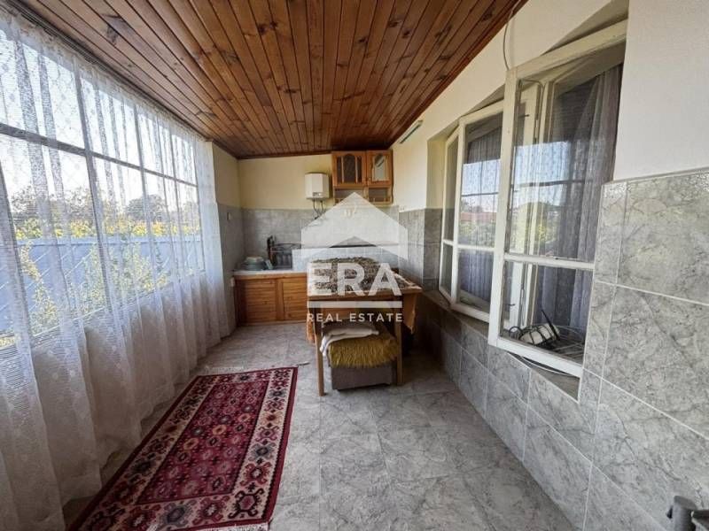 ЕКСКЛУЗИВНО!Двуетажна къща с РЗП 121m2 в село Оборище , обл Варна