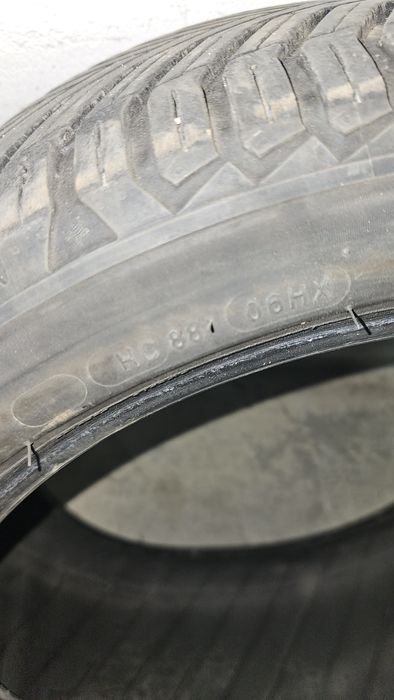 Anvelopa Michelin 245 40 18