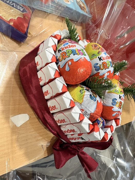 Подарочный набор с киндер