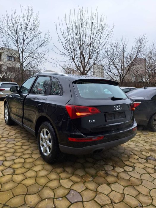 Audi Q5 2.0 TDI quattro – 2011 – 143 CP