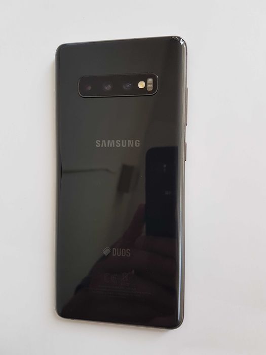 Samsung S10 Plus (128GB) като нов