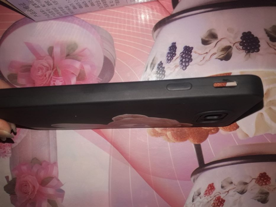 Чехлы на телефон самсунг J6