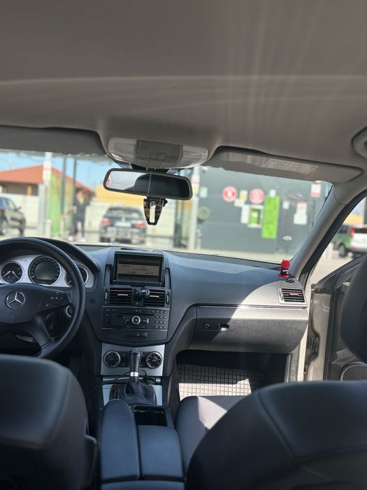 Vând Mercedes  - Benz c220! 4200 negociabil