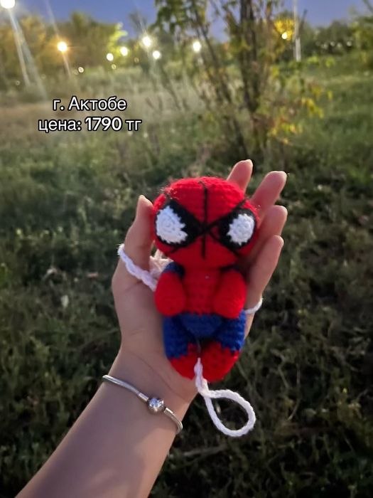 Человек паук игрушка