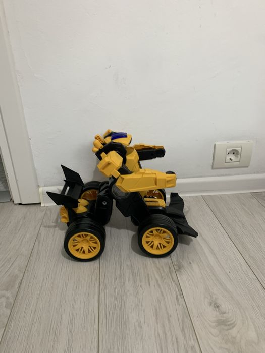 Masina robot cu telecomanda M-Toy 511