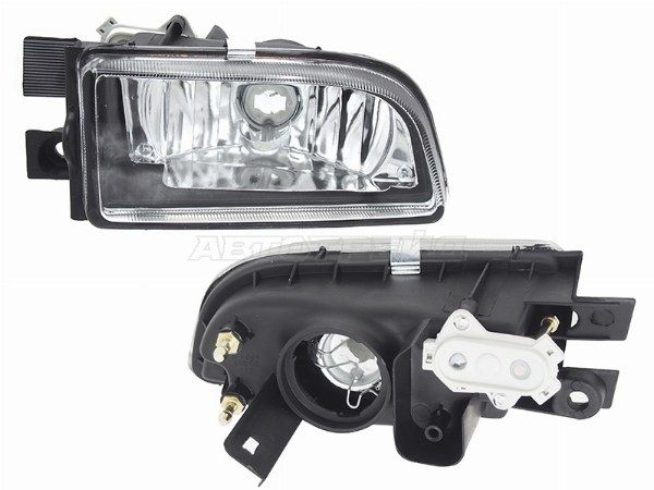 Фара противотуманная (Справа)  Toyota Caldina