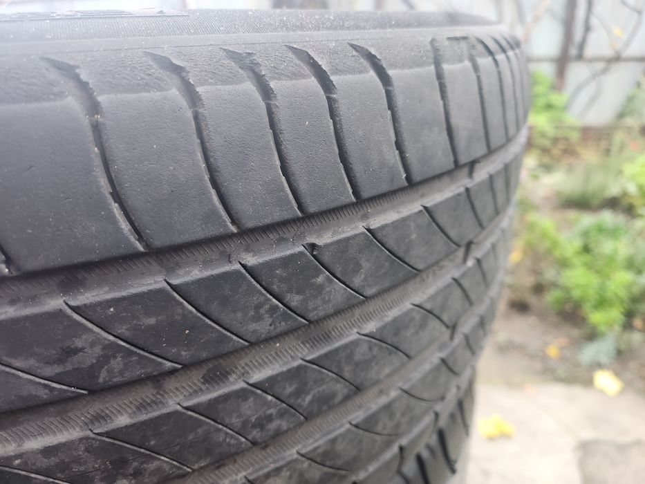 2  anvelope all season Hankook235/55/r17