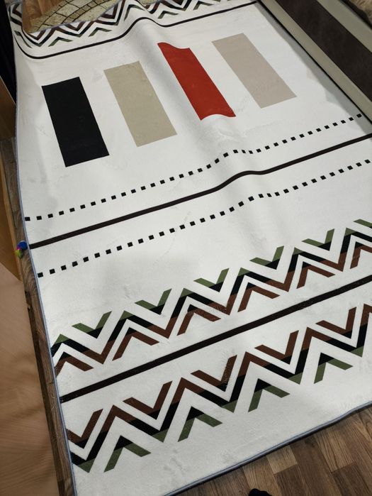 Продам новый палас 160*230