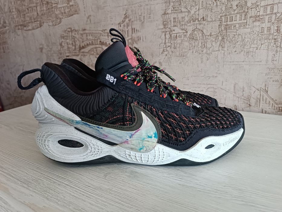 Оригинальные кроссы Nike