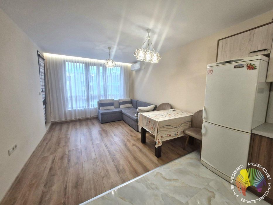 Дава се под наем Двустаен апартамент в Бургас, Славейков - 65 кв.м за 408 € - Снимка #2