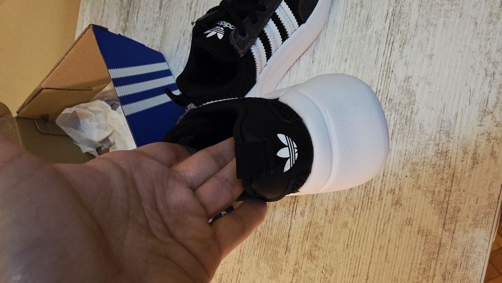Adidas impecabili 25