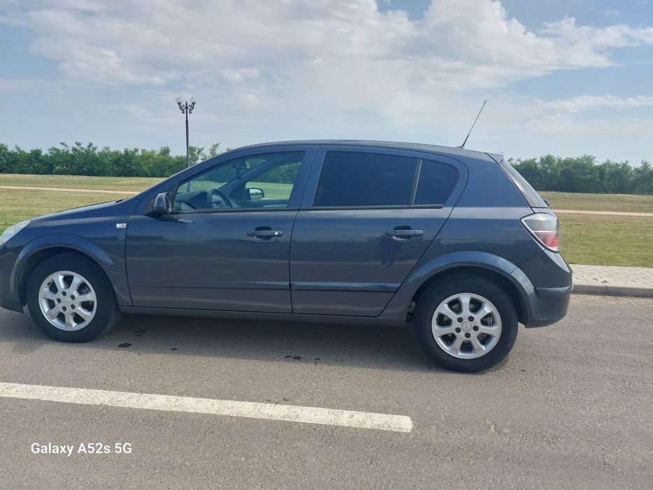 Vând Opel astra h 1.7 cdti