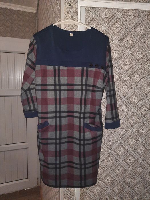 Продам платье на рост 165.