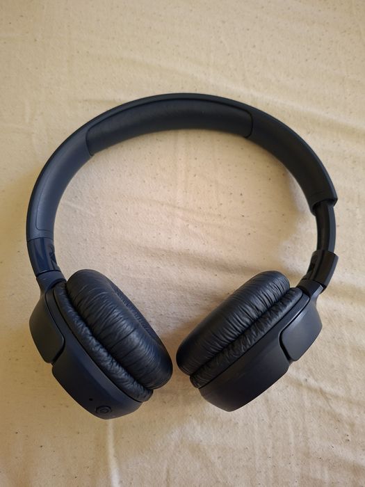 JBL TUNE 520BT – Bluetooth слушалки