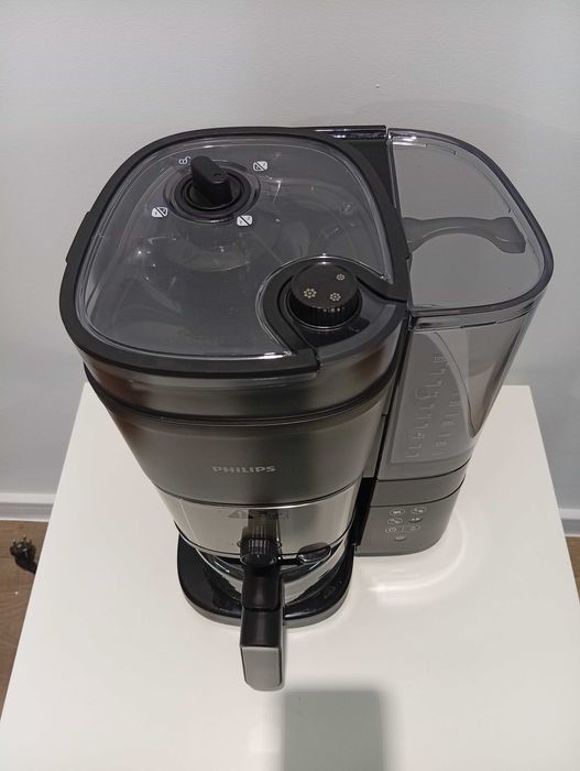 Philips All-in-1 Кафемашина с мелачка и Duo контейнер