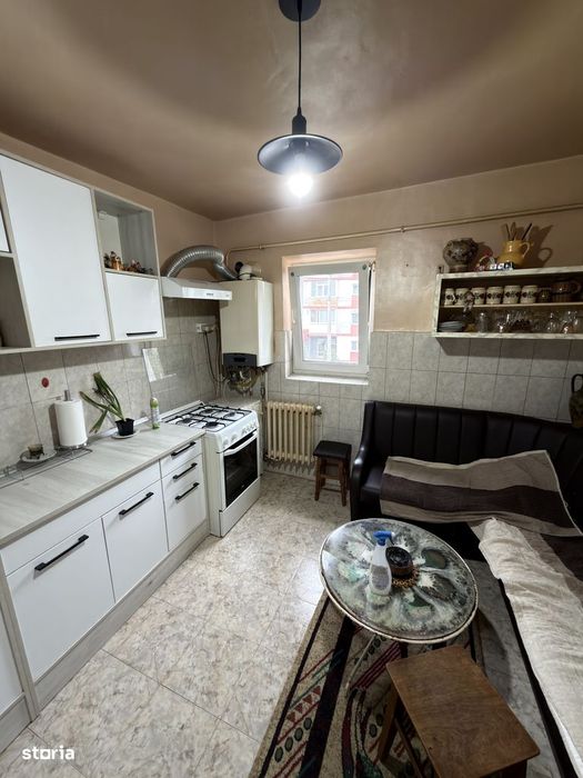 Apartament cu 4 camere Primaverii etaj 1 cu garaj
