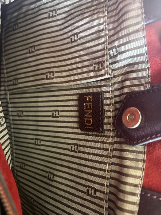 Маркова дамска чанта Fendi