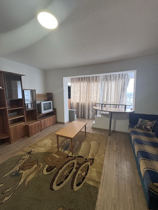 Semidecondat  3 camere Gara  liber