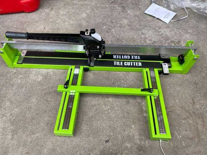 Masina de taiat gresie faianta, laser marime min 35 max 120cm