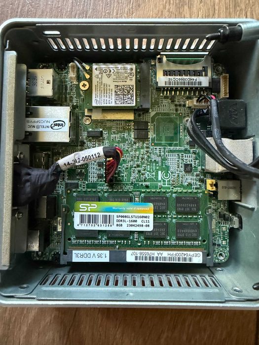 Mini pc Intel NUC NUC5PPYH