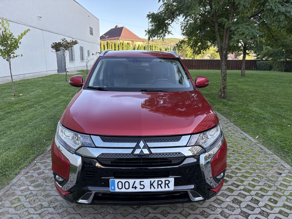 Mitsubishi Outlander2.4 PHEV – PLUG-IN HYBRID – 4x4 / 2019