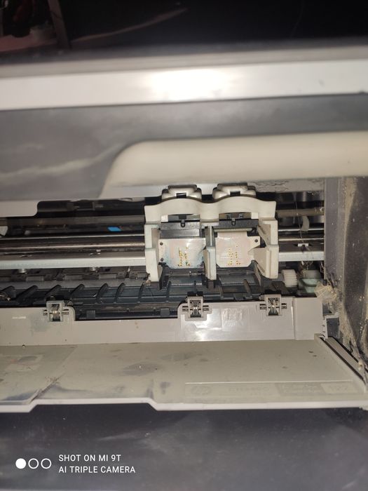 Продам принтер HP на запчасти