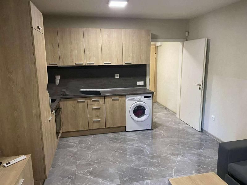 Дава се под наем Двустаен апартамент в София, Студентски град - 70 кв.м за 675 € - Снимка #1