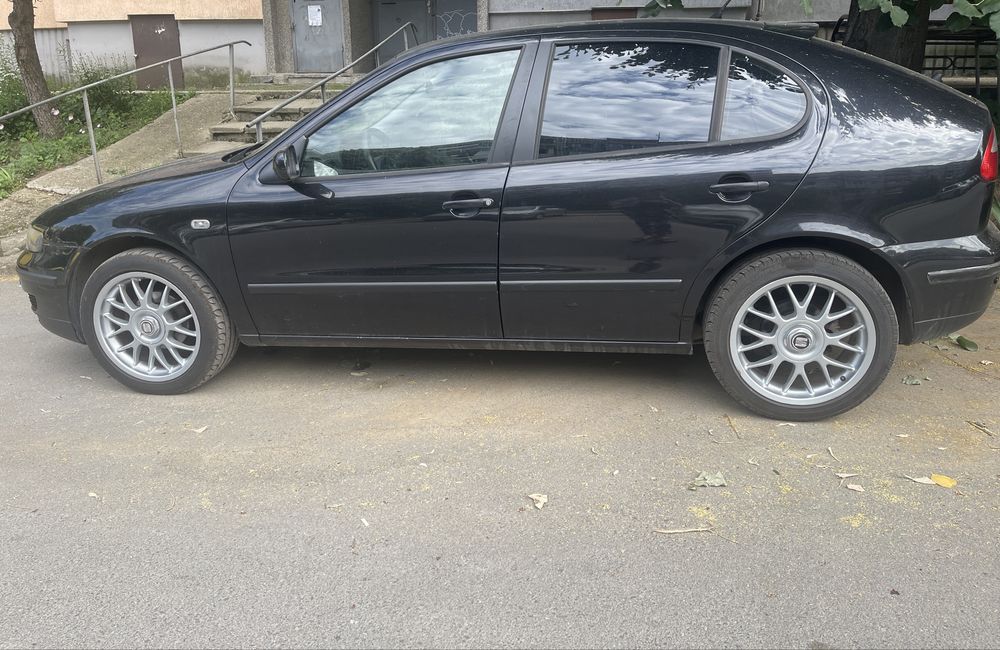 Seat Leon  1.M    1,6 бензин