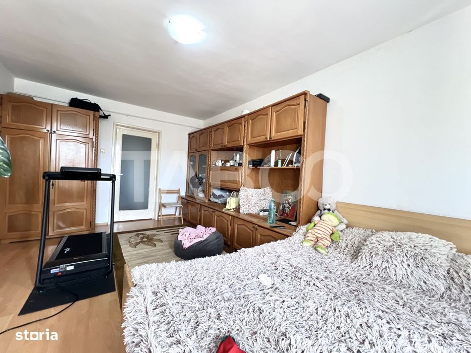 Apartament de vanzare cu 2 camere in Grigorescu bloc izolat cu lift