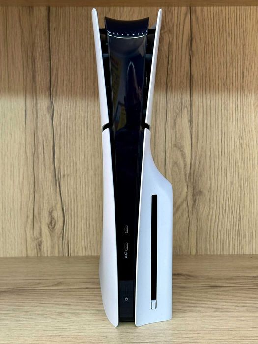 Конзола Sony Playstation 5 Slim Disk Edition CFI-2016 / Перфектна