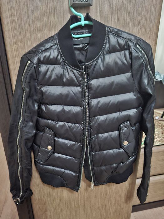 Продается вверхный одежды