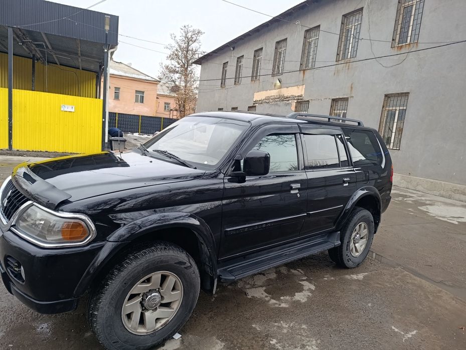 Машина митсубиси