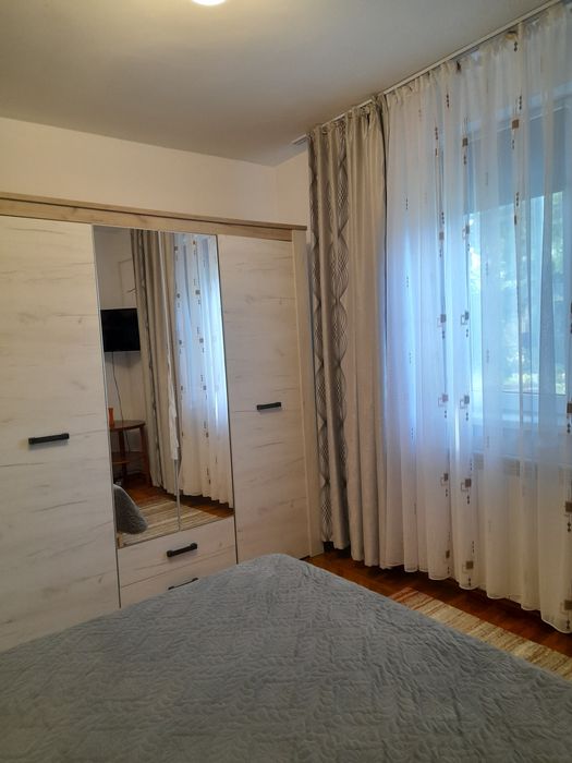 Inchiriez ap. 2 cam central