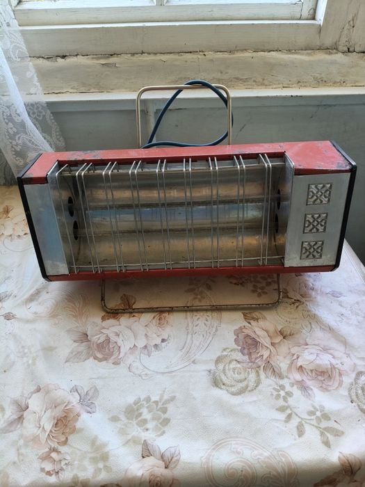 Продам электрочайник, электроплитку и обогреаатель
