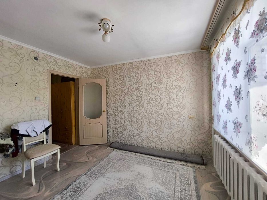 Продам 2 ком , в 12 мкр