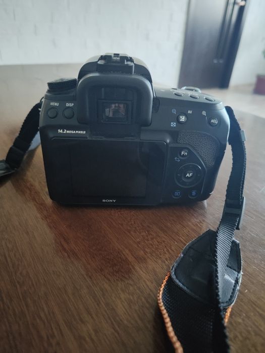 Sony Alpha DSLR A450 продам срочно