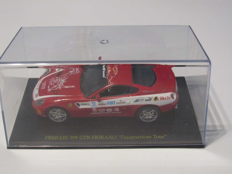 1:43 Метални колекционерски колички Jaguar Ferrari Ford Mercedes