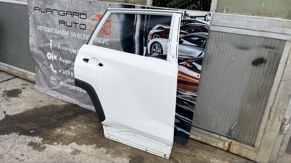 Toyota RAV4 5 задна дясна врата