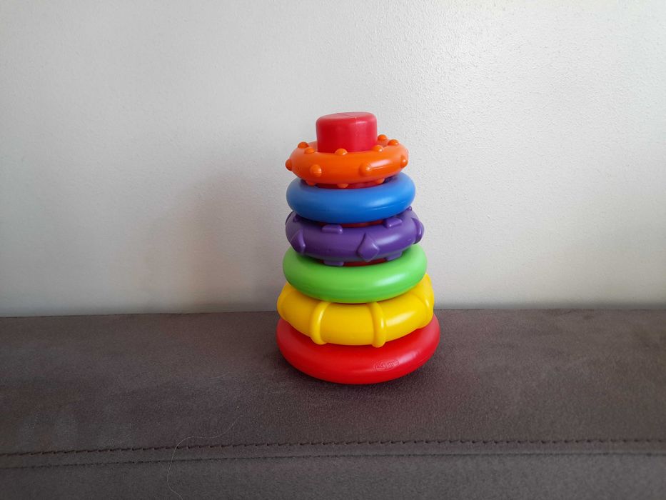 Детска играчка с рингове за малки деца