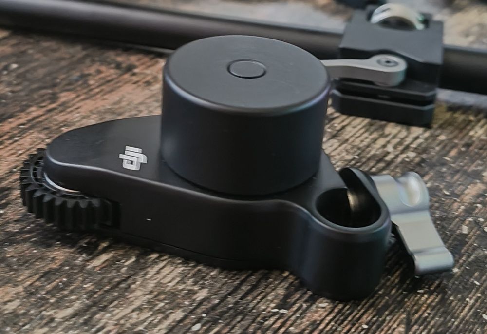 DJI RS Focus Motor (2022) – aproape nou