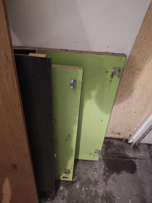 Работна маса / бюро от Големи двойни ПДЧ плоскости и крака 2.4 метра