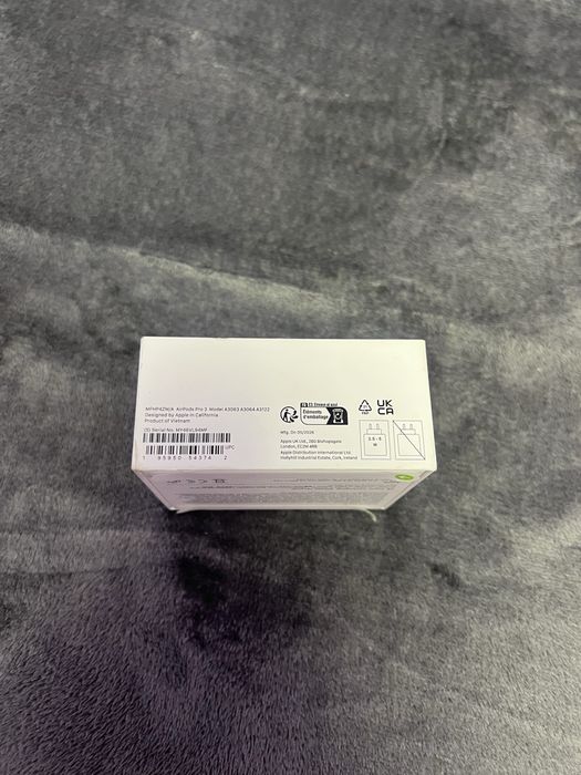 Vând AirPods Pro 3 originale, în stare impecabilă,