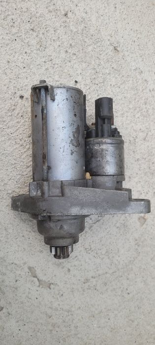 Продается стартер на гольф 5 объем 1.4 16V