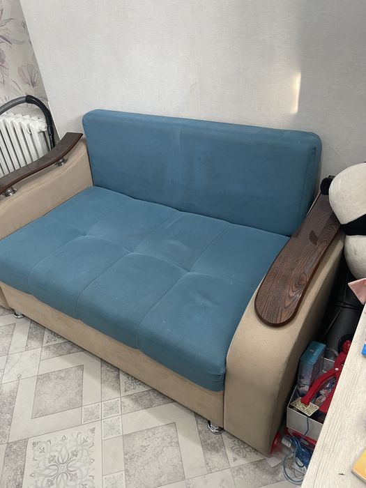 Продам диван в хорошем состояний