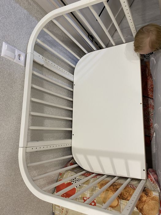 Продаётся приставная кроватка с матрасом